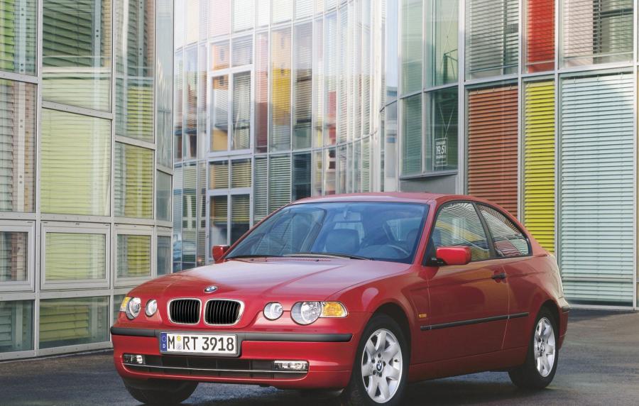  BMW 316ti Compact 2001 года  (фото 1 из 6)